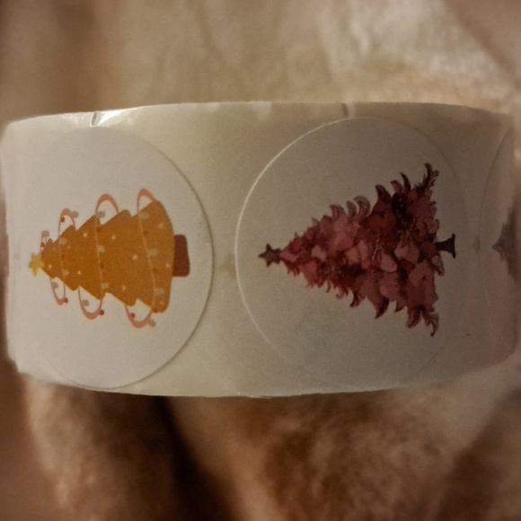 Christmas tree sticker roll 500pc/ BUNDLE ONLY 2or more items - Picture 2 of 4